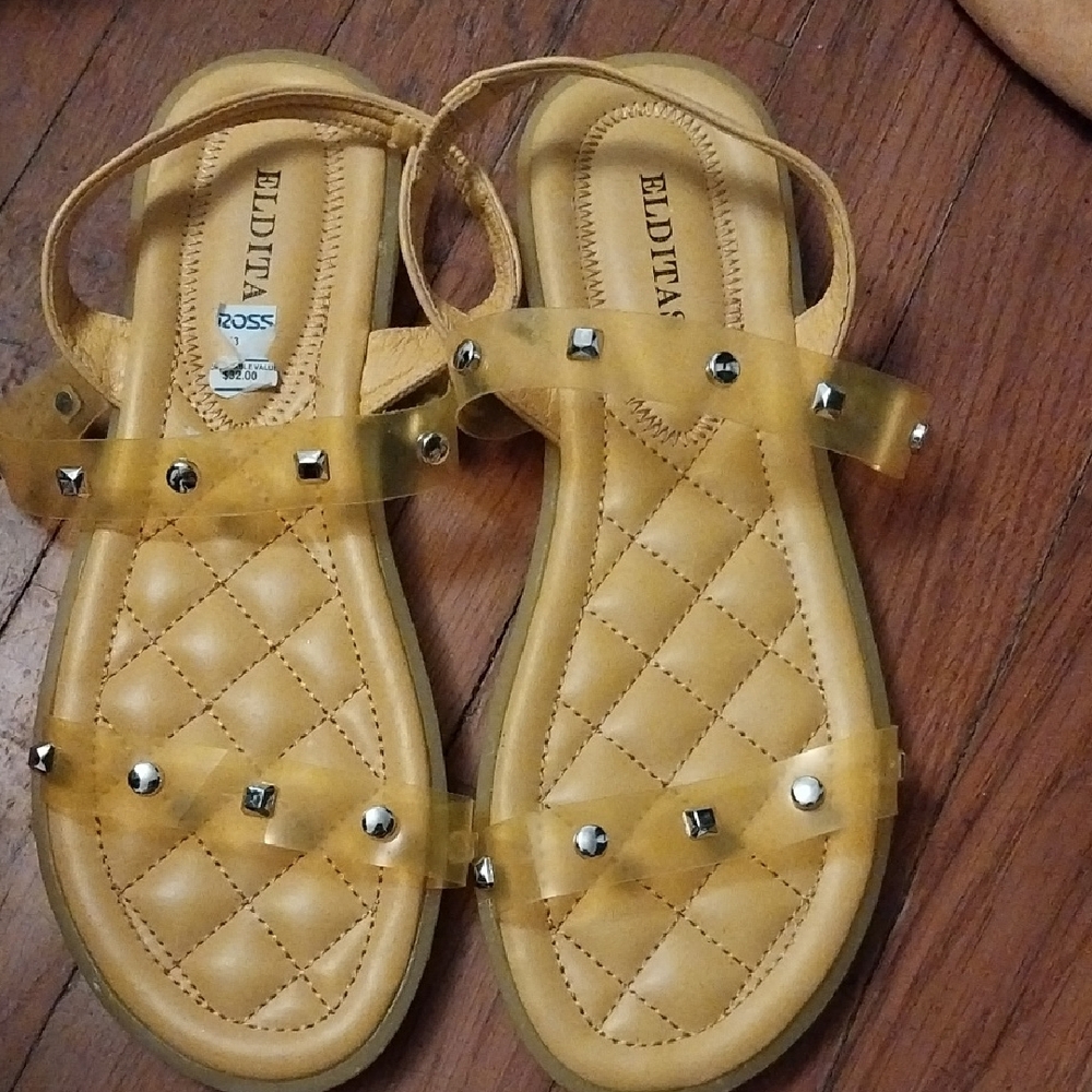 🆕️DITA Women's Yellow Sandals🆕️